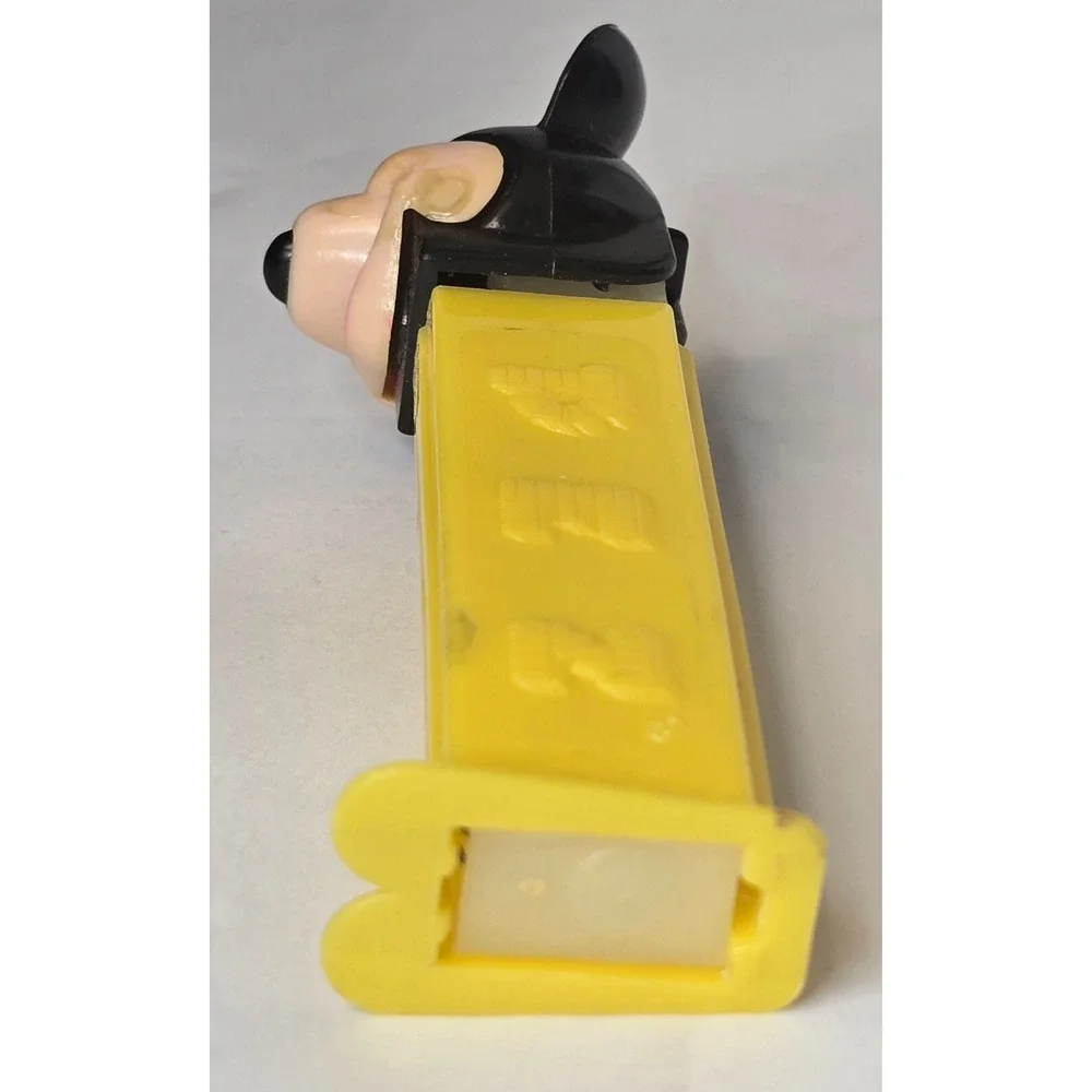 VINTAGE PEZ‎ DISNEY'S MICKEY MOUSE YELLOW DISPENSER WITH FEET COLLECTIBLE EUC